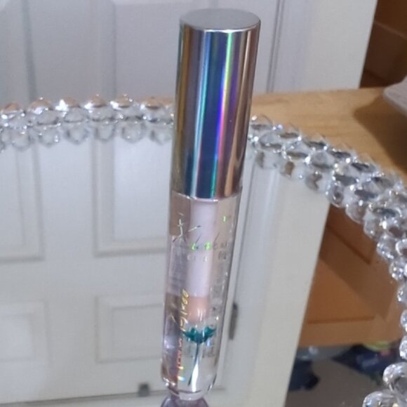 PX Look Cosmetics Flower Lip Gloss New - Picture 1 of 3
